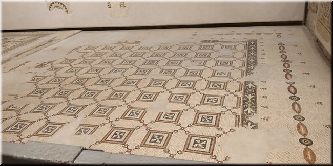 1-18-Mosaicos de Diakonikon.jpg
