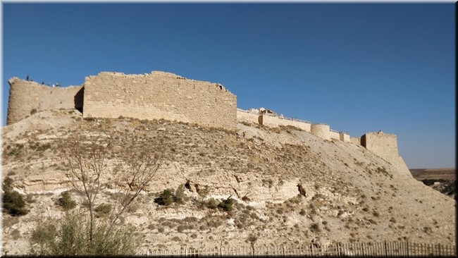 2-02-Castillo Al Shobak.jpg