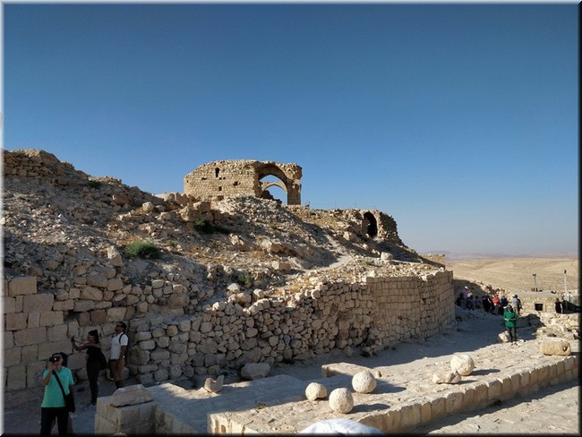 2-10--Castillo Al Shobak.jpg