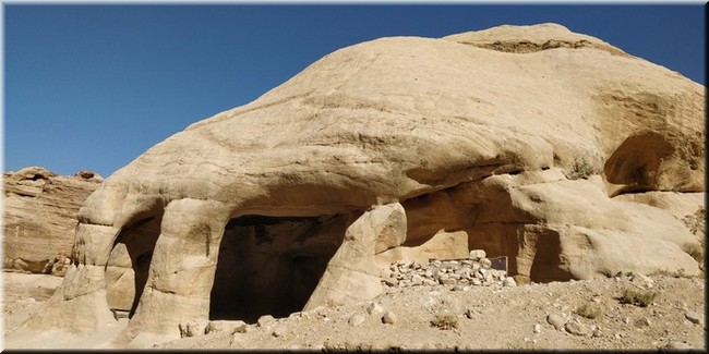 3-06-Petra.jpg