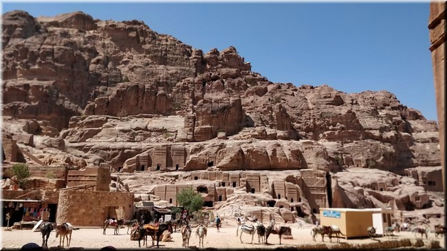 3-35-Petra.jpg