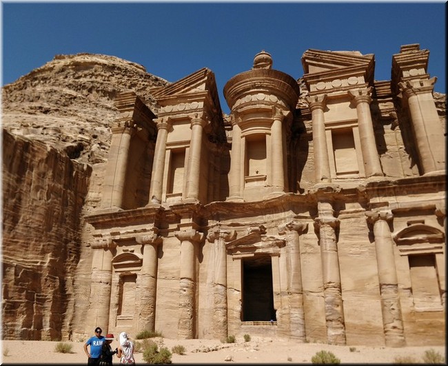 3-60_1-Petra-Deir-Monasterio.jpg