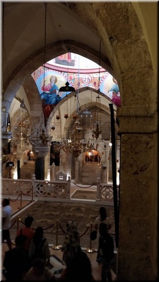 5-25-Junto a la Iglesia del Sto Sepulcro.jpg