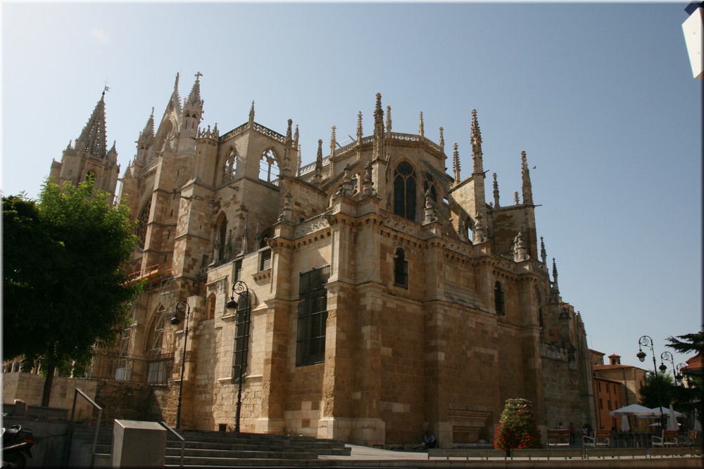 04104-Leon - Catedral-IMG_4590.JPG