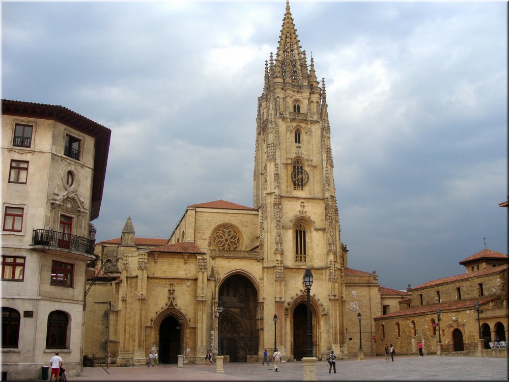 06100-Oviedo-Catedral-DSC02302.JPG