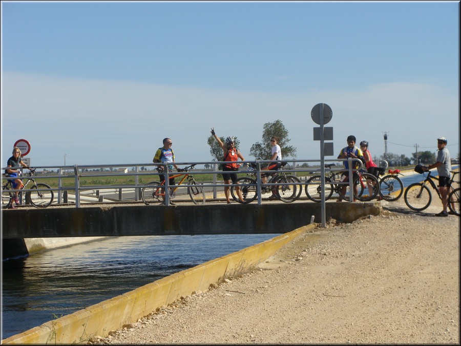 0270-Canal a la derecha del Ebro-DSC01352.JPG
