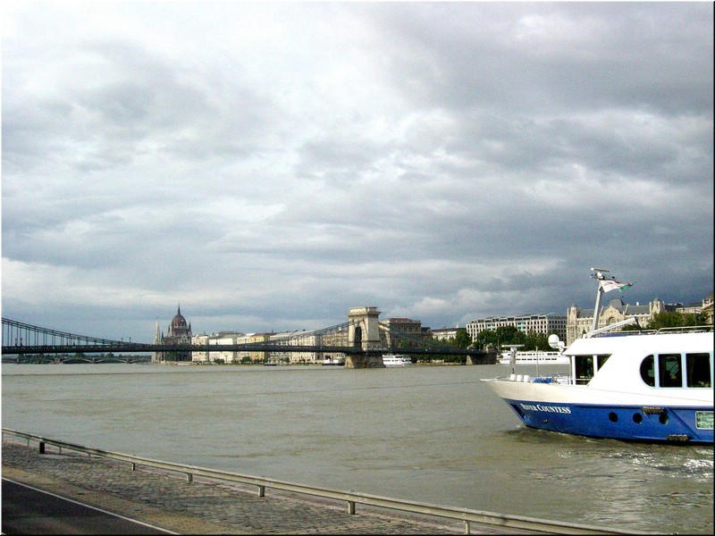 0150-Diego-B-P-V-Budapest-Danubio-Puente-Cadenas.jpg