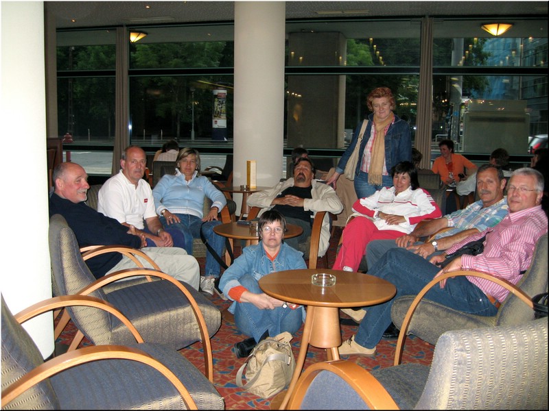 0312-Rosa-B-P-V-Budapest-Bar-Hotel-Corona.jpg
