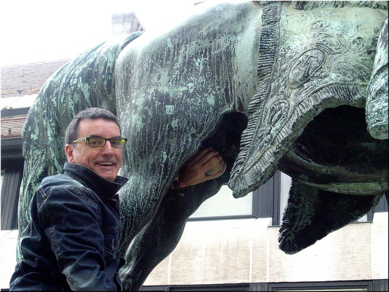 0430-Diego-B-P-V-Budapest-Estatua-1.jpg