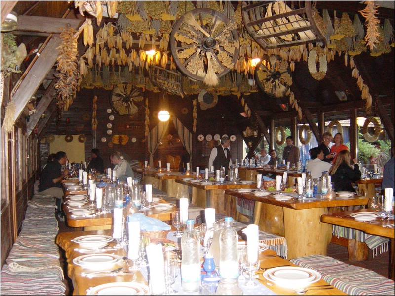 0930-Diego-B-P-V-Budapest-Cena-Folklorica.jpg