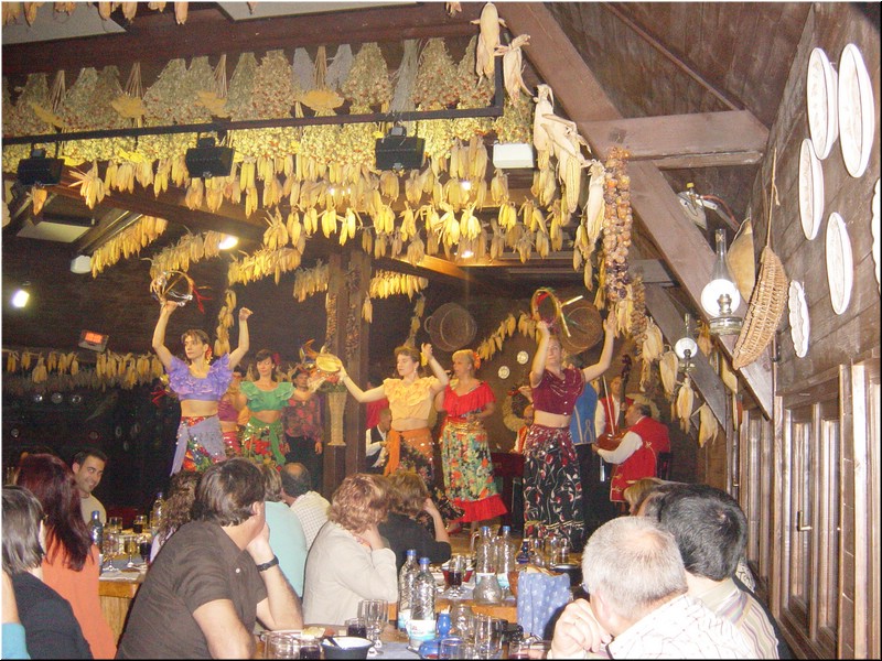 1050-Diego-B-P-V-Budapest-Cena-Folklorica.jpg