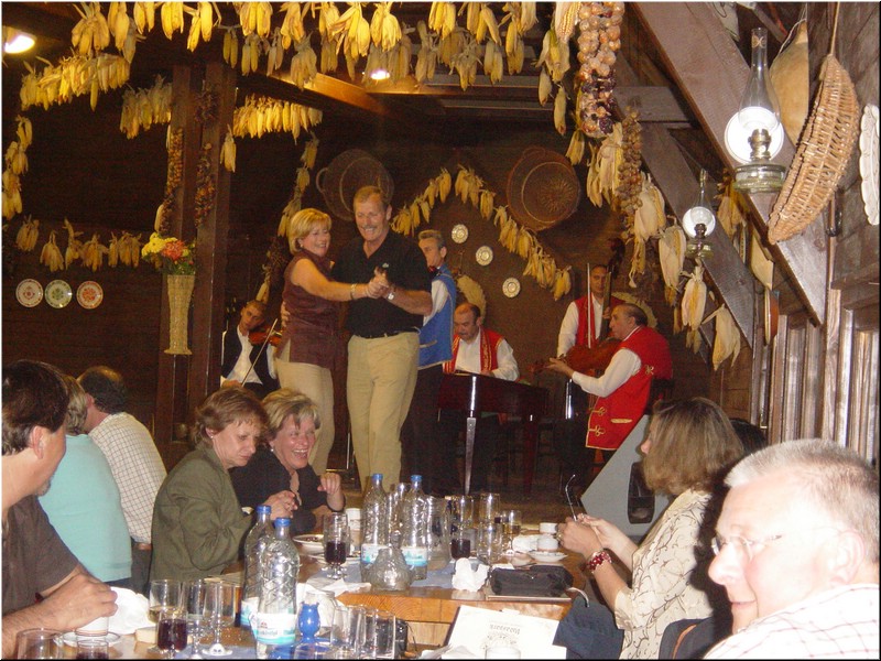 1080-Diego-B-P-V-Budapest-Cena-Folklorica.jpg
