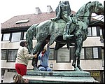 0440-Diego-B-P-V-Budapest-Estatua-2.jpg