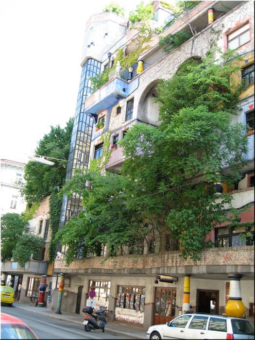 2825-Rosa-B-P-V-Viena-Hundertwasser-Haus.jpg