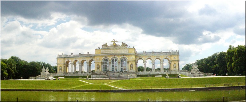 2910-Diego-B-P-V-Schonbrunn-Glorieta-a-b.jpg