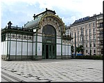2946-Rosa-B-P-V-Viena-Otto-Wagner-Metro-Karlplatz.jpg