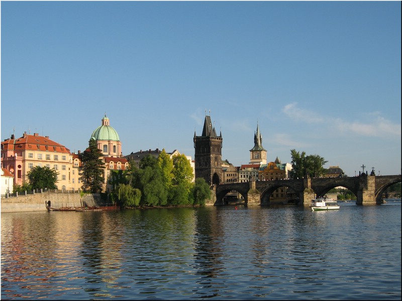 3475-Rosa-B-P-V-Praga-Paseo-Barco.jpg