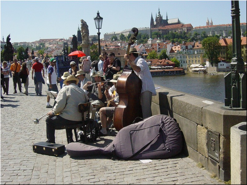 4680-Diego-B-P-V-Praga-en-Puente-Carlos.jpg