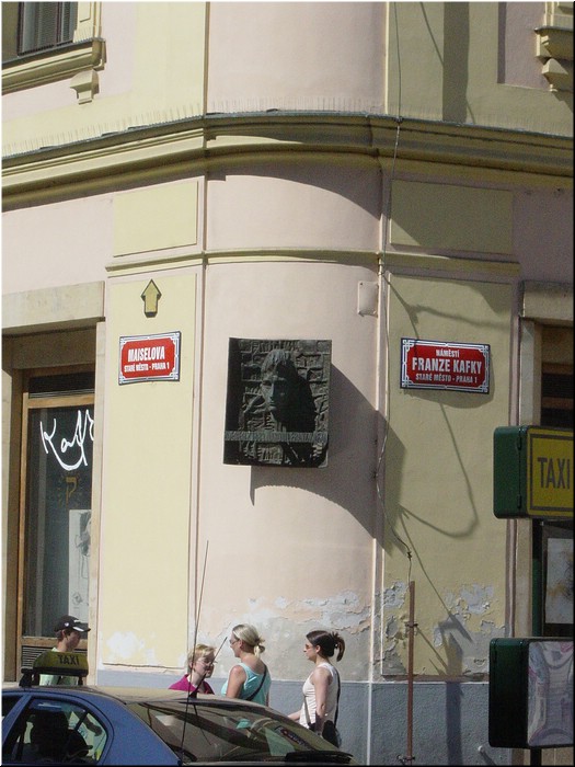 4755-Diego-B-P-V-Praga-CasaMemorial-a.jpg
