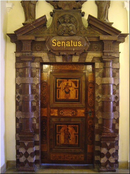 4860-Diego-B-P-V-Praga-Puerta-en-Ayuntamiento.jpg