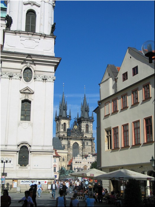 5204-Pedro-B-P-V-Praga-Male-namesti-Iglesia-NS-del-Tyn.JPG