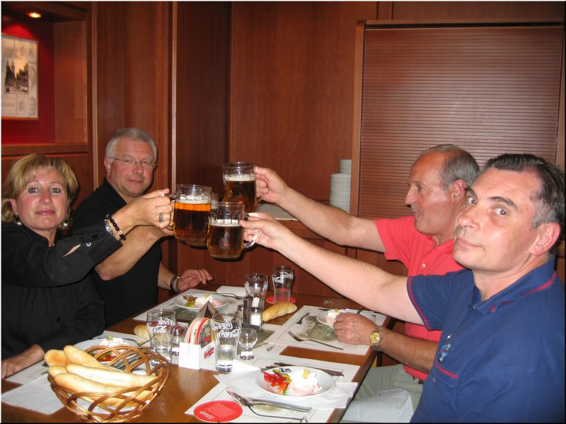 5223-Rosa-B-P-V-Praga-Cerveceria.jpg