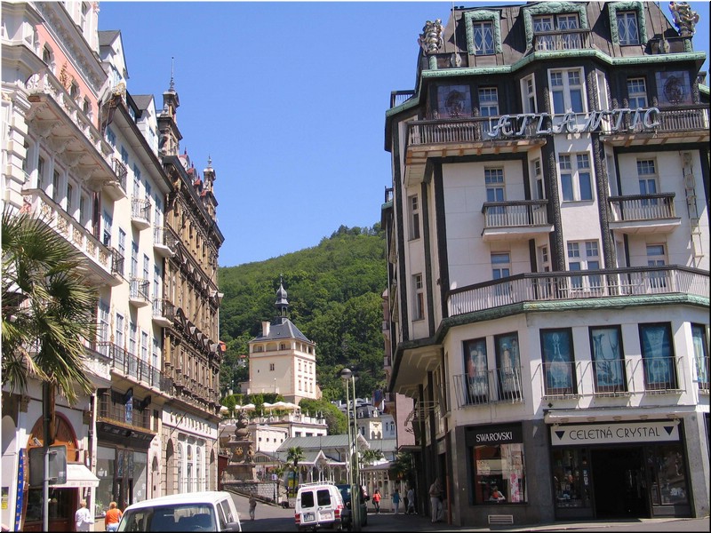 5241-Pedro-B-P-V-Karlovy-Vary-Tienda-cristales.JPG