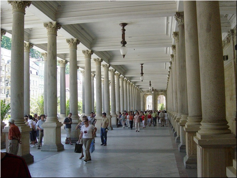 5390-B-P-V-Diego-Karlovy-Vary-soportales.jpg